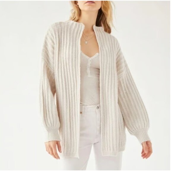 Urban Outfitters Truly Madly Deeply Ava cream sweater xs - Picture 1 of 7